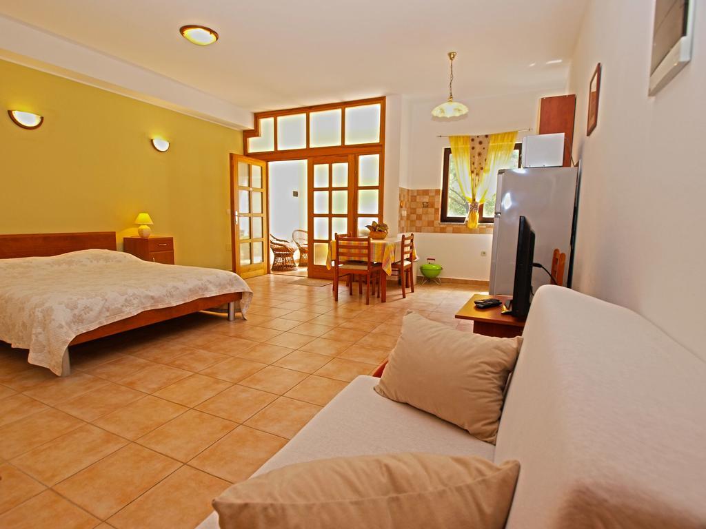 Apartments Milio 1105 Fažana Esterno foto